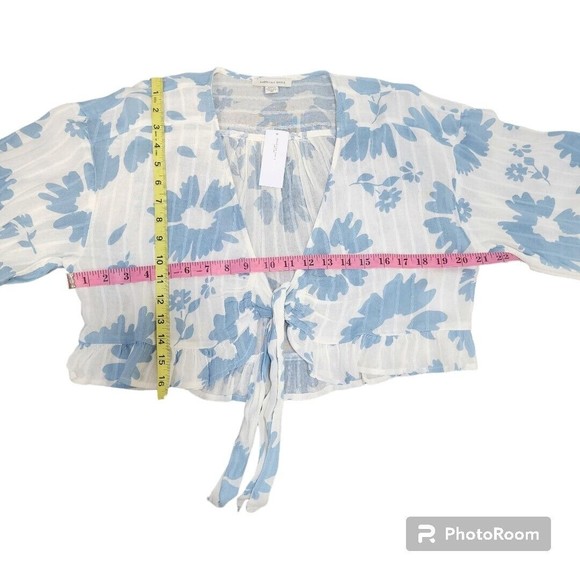 American Eagle Blue Floral V Neck Tie Front Crop Top Size M - Picture 6 of 6